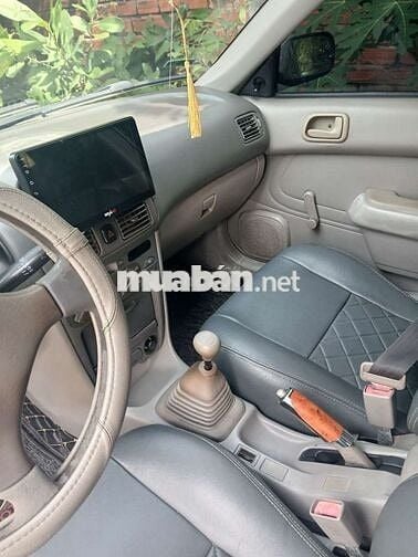 Toyota năm chỗ sản xuất năm