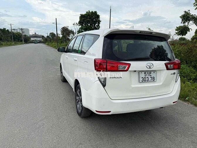 Toyota Innova 2021 E 2.0 MT - 82000 km