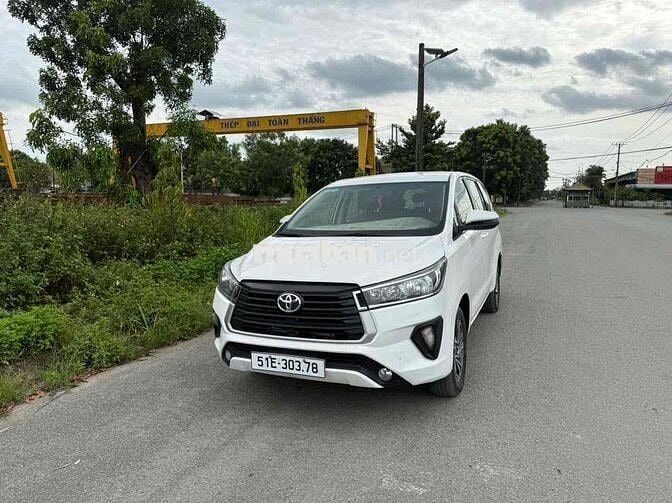 Toyota Innova 2021 E 2.0 MT - 82000 km