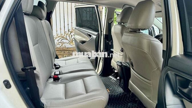 Toyota Innova 2021 2.0E - 98000 km