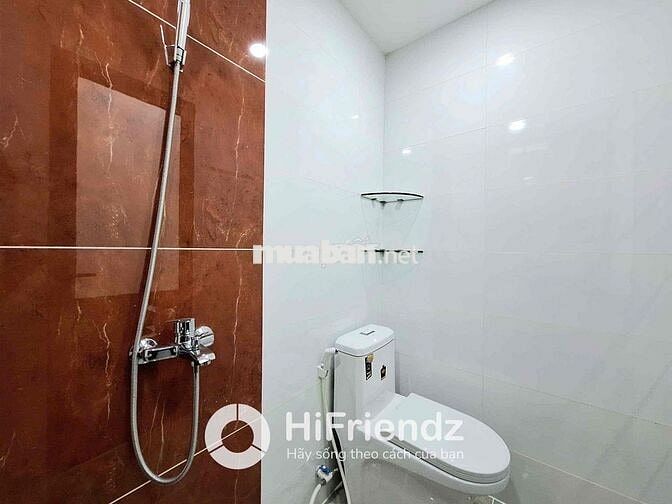 PHÒNG CÓ GÁC ĐI BỘ QUA ĐẠI HỌC VĂN HIẾN Ở ĐƯỢC 2-3 NGƯỜI