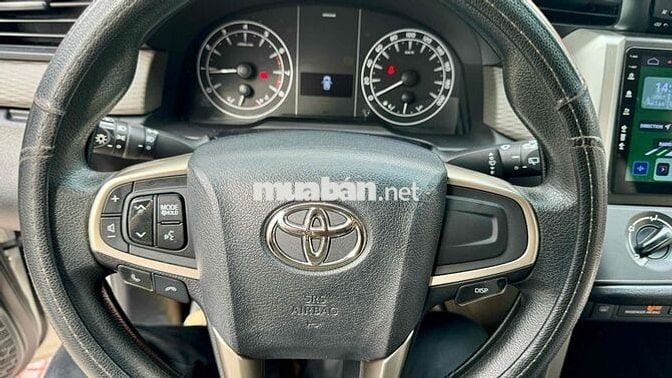 Toyota Innova 2021 2.0E - 98000 km