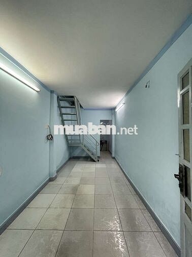 Bán nhà nhỏ , giá rẻ , xem là chốt.  Văn Thân P8Q6