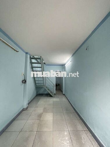 Bán nhà nhỏ , giá rẻ , xem là chốt.  Văn Thân P8Q6