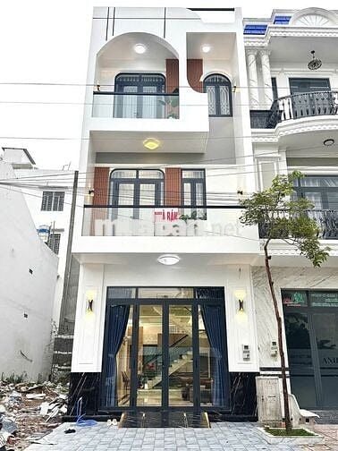Bán nhà trung tâm văn hóa tây đô hướng đông nam