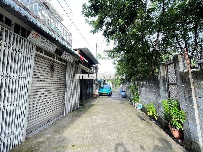 Nhà phố kdc gần BigC Go p. Đông Hòa Dĩ An