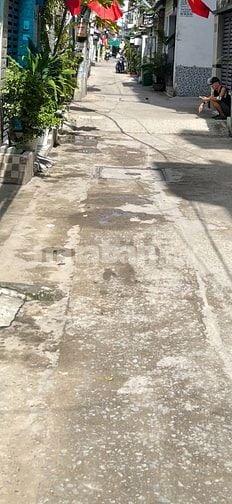  Hẻm -391 ,htp ,Q7- dt- 4x7 đúc trệt lầu 2pn ,2wc , Hẻm đang đỗ bê tôn