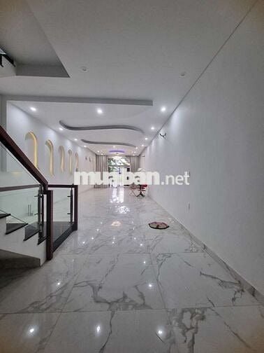 Cho thuê nhà 3 tầng mới,mt 29/3 ,hòa xuân