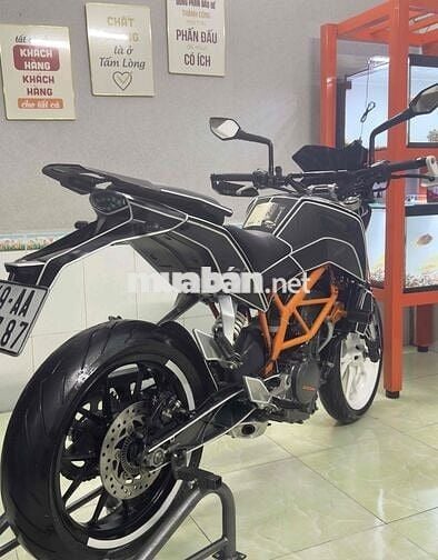 DUKE 390 ABS