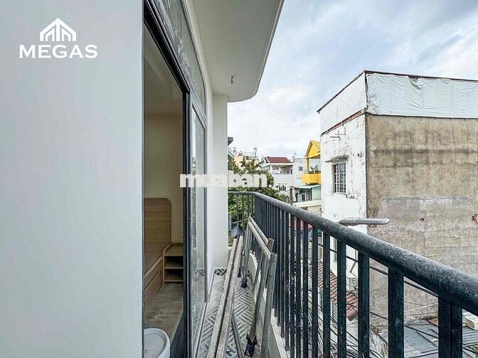 STUDIO CỬA SỔ TRỜI - BAN CÔNG XỊN SẴN MÁY GIẶT RIÊNG