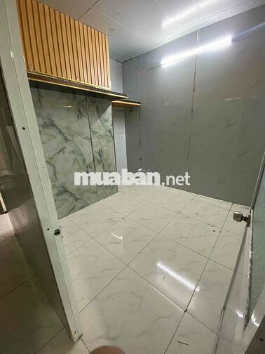 Nhà hẻm xe hơi ngay nguyễn văn quá