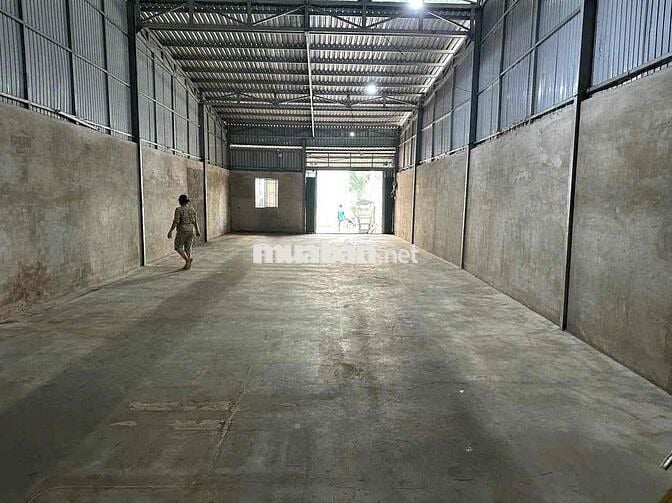 Cần Bán Kho Xưởng Mặt Tiền Hoàng Ngân 200m2 - 23 ty