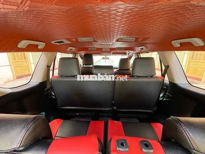 Toyota Innova 2017 2.0E - 110000 km