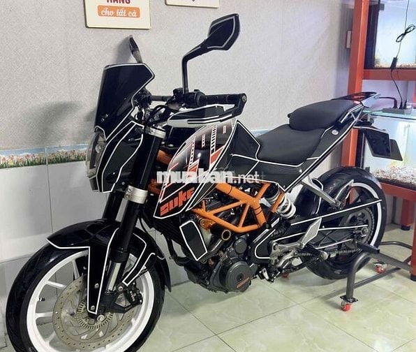 DUKE 390 ABS