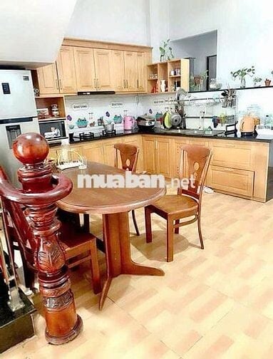 Bán gấp căn nhà ở 1 sẹc Đ. Nguyễn Thị Nị. 99m2, giá 1 tỷ120, SHR.