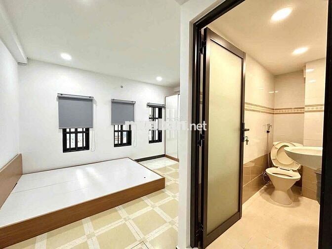 BÁN CHDV NGAY LÊ VĂN SỸ 60m2 4 tầng nở hậu - HXH VF3  MUA GIỮ TIỀN
