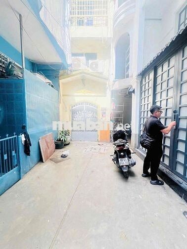 BÁN CHDV NGAY LÊ VĂN SỸ 60m2 4 tầng nở hậu - HXH VF3  MUA GIỮ TIỀN