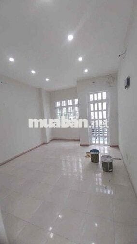 CHO THUÊ NHÀ 2 LẦU + SÂN THƯỢNG 2PN 3WC– GẦN CHỢ CÂY SỘP, Q.12