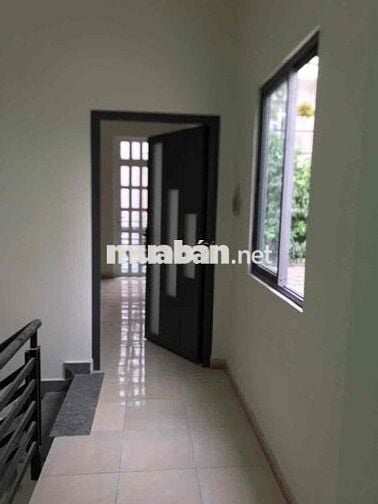 CHO THUÊ NHÀ 2 LẦU + SÂN THƯỢNG 2PN 3WC– GẦN CHỢ CÂY SỘP, Q.12