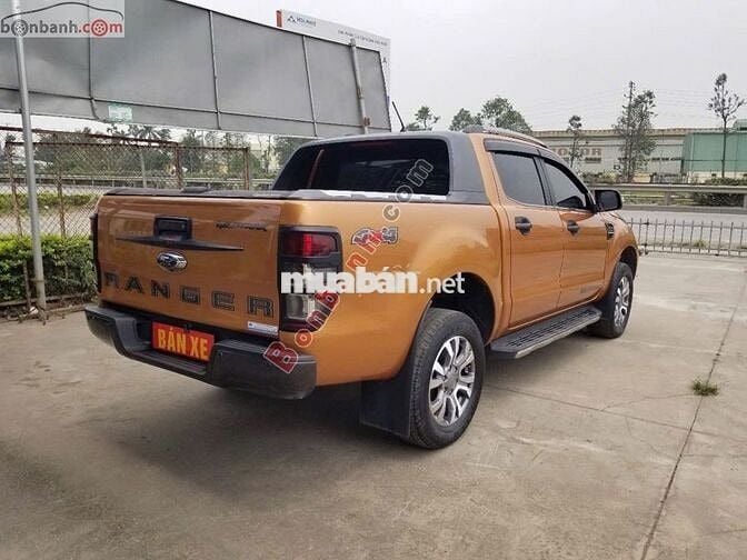 Ford Ranger wildtrack bitubo 2018 số tự động 2 cầu