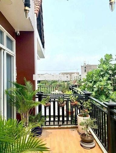 Bán gấp căn nhà ở 1 sẹc Đ. Nguyễn Thị Nị. 99m2, giá 1 tỷ120, SHR.