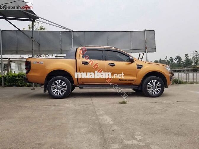 Ford Ranger wildtrack bitubo 2018 số tự động 2 cầu