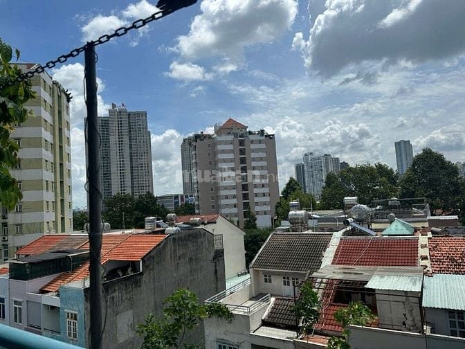 Bán căn hộ chung cư 5 tầng đường số 7, An Phú, Quận 2, 76m2, lầu cao