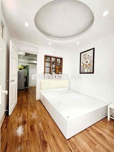 Bán 2 Căn CCMN Rẻ Đẹp ô tô đỗ - Vương Thừa Vũ , Hoàng Văn Thái
