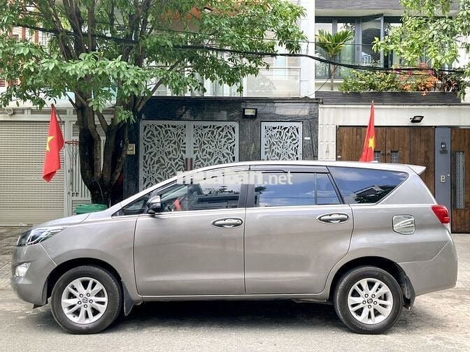 Toyota Innova 2019 2.0E xe nhà ít xài còn Zin