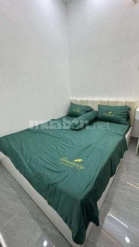 NHÀ BÁN SHR DIỆN TÍCH LỚN. 3 PHÒNG NGỦ.