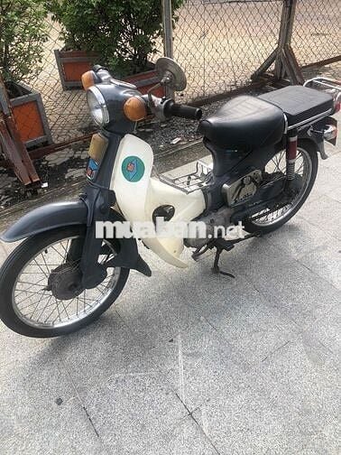 học xong phổ thông không đi nữa nên bán