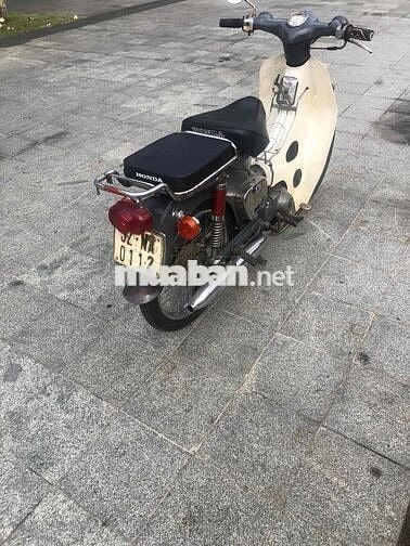 học xong phổ thông không đi nữa nên bán
