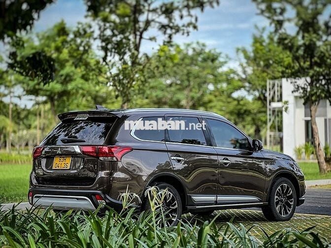 Outlander 2.0 đời 2020 zin chính chủ