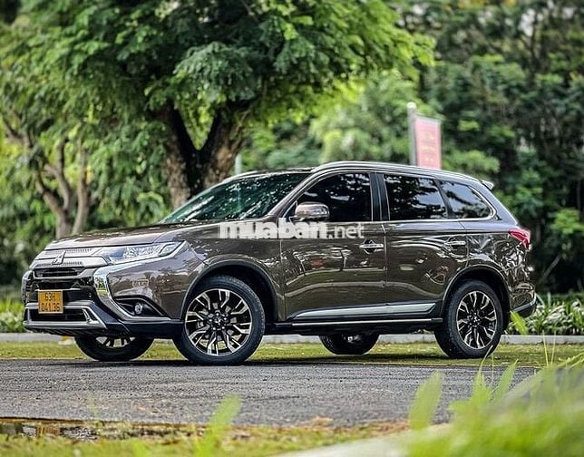 Outlander 2.0 đời 2020 zin chính chủ