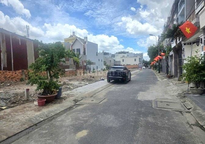 Đất Phân Lô Nguyễn Văn Quá, Quận 12, 4x13m, sổ riêng, Giá Chỉ 5 Tỷ/Lô