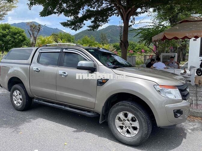 Ford Ranger 2015 XLS 2.2L 4x2 AT - 18000 km