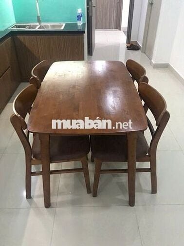 Cho thuê căn hộ 2PN-2WC,giá 5tr/tháng.Có bàn ăn,tủ quần áo,bếp,rèm cửa