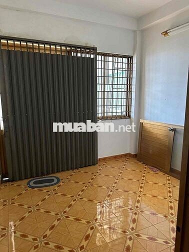 Cho thuê mặt bằng ngã 3 Nguyễn Trãi 15tr