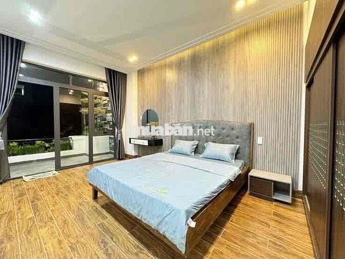 Siêu vip nhà Nguyễn Đức Thuận, 100m2/980tr đang cho thuê 8tr/th SHR