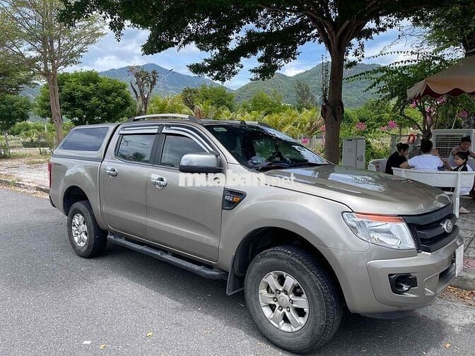 Ford Ranger 2015 XLS 2.2L 4x2 AT - 18000 km