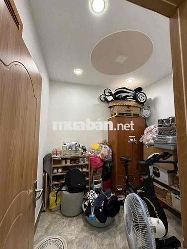 Nhà Nhỏ nhưng 4 tầng - Quận 8 - Giáp Võ Văn Kiệt - 4 phòng - 2ty65