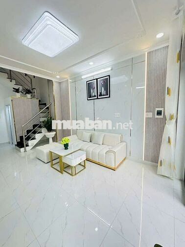 Nhà Huỳnh Tấn Phát Nhà Bè hẻm 2.5m  3 tầng 2pn3wc