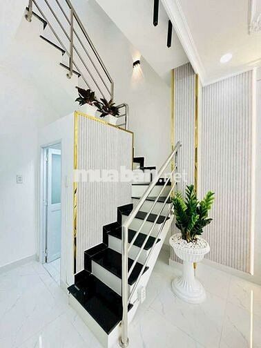 Nhà Huỳnh Tấn Phát Nhà Bè hẻm 2.5m  3 tầng 2pn3wc