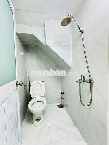 Nhà Huỳnh Tấn Phát Nhà Bè hẻm 2.5m  3 tầng 2pn3wc