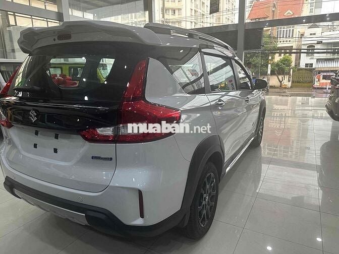 Suzuki XL 7 2025 giảm trước bạ tặng full phụ kiện