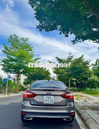 Ford Focus 2015 bản full 2.0 titanium
