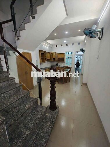 Cho thuê nhà mặt tiền đường số Nam Long