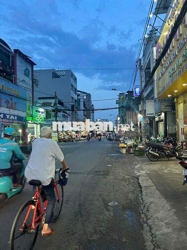 4m x 19,5m NHÀ 3 LẦU SÂN THƯỢNG MẶT TIỀN ĐƯỜNG ĐỐI DIỆN CHỢ TÂN QUY Q7
