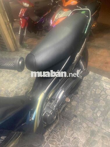 mình đang bán con xe máy hiệu yamaha còn mới