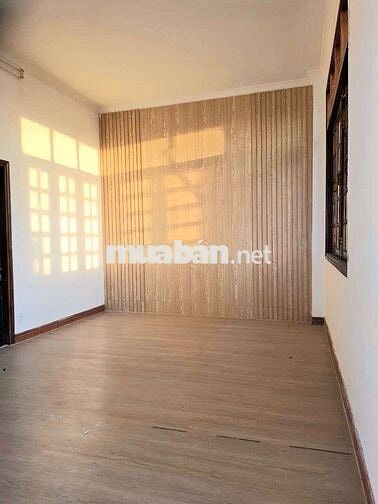 Bán biệt thự diện tích đất hơn 300m2, 7 phòng ngủ